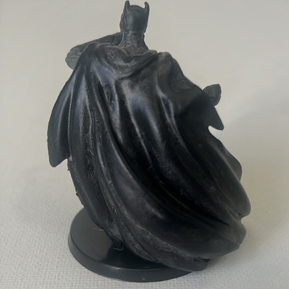 Batman Bundle -Hat, Slippers and Action Figure - Picture 10 of 11